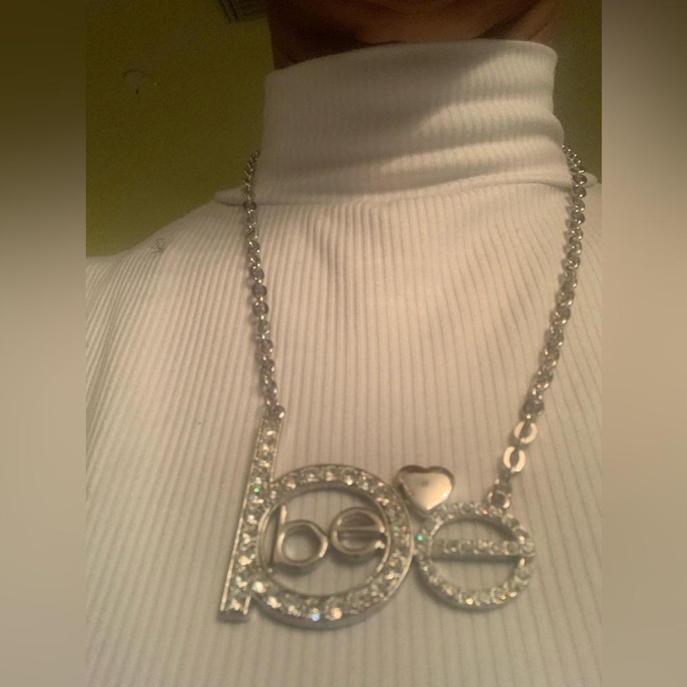 🌸 Bebe Rhinestone Necklace 🌸 - Picture 8 of 9